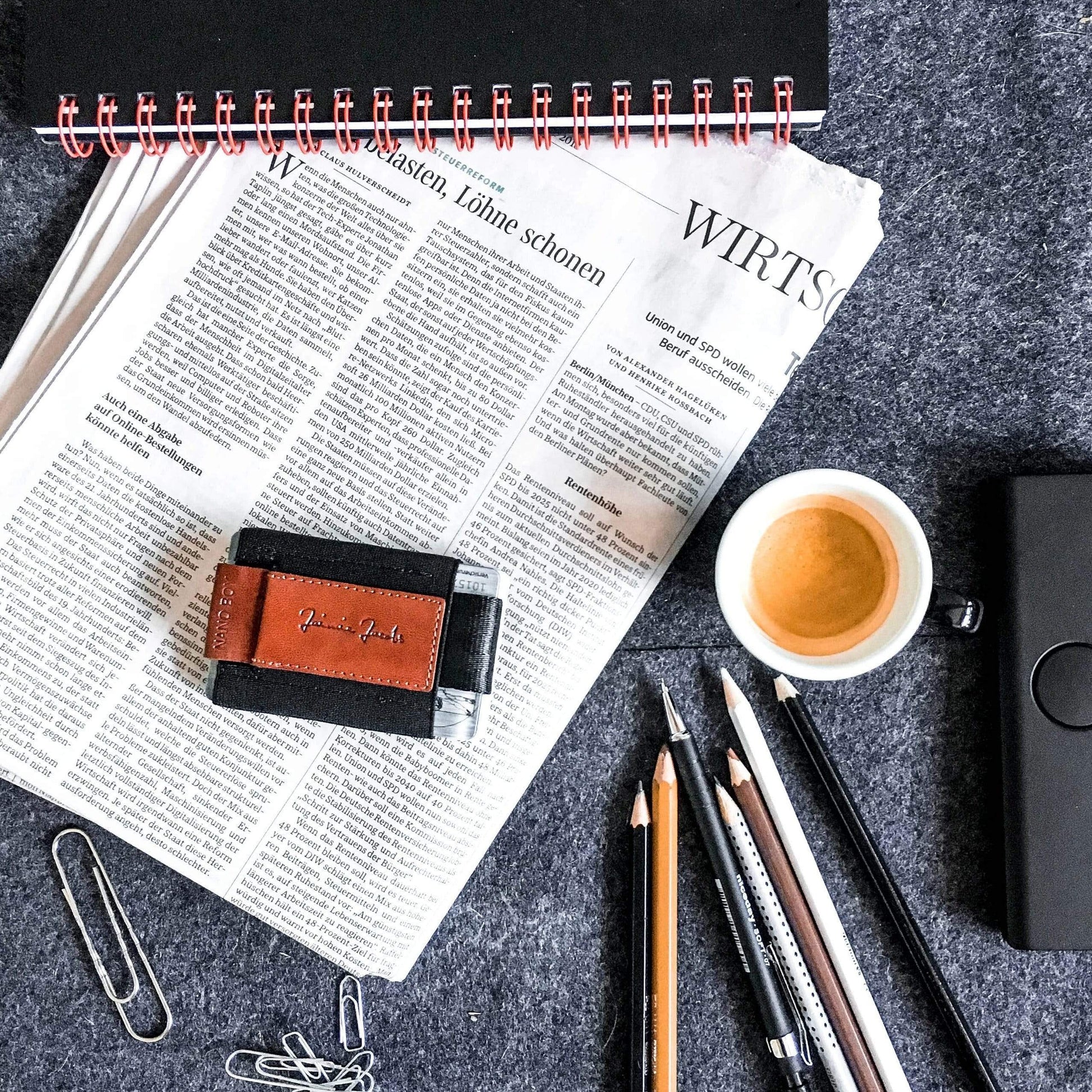 Jaimie Jacobs Geldbeutel Karten Portemonnaie Nano Boy with small elastic coin pocket Nano Boy mini wallet for men and women