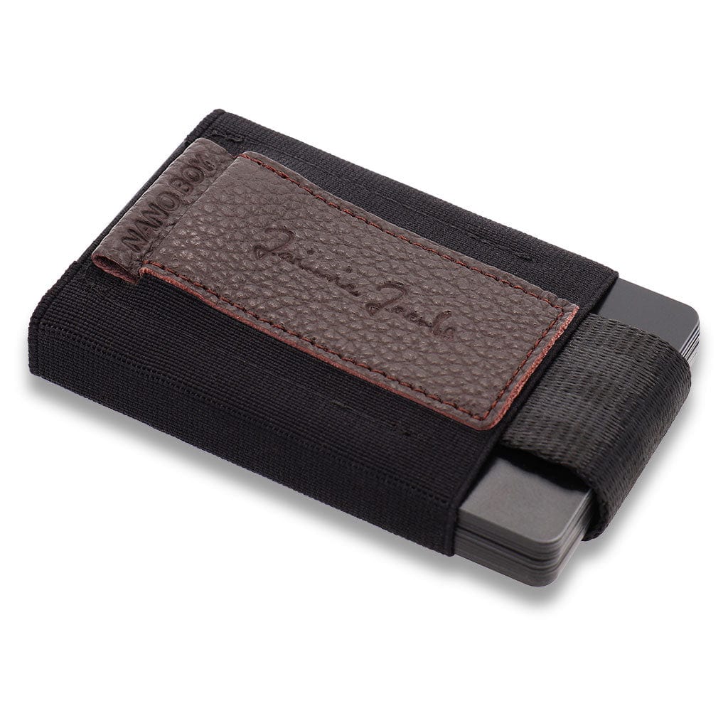 Jaimie Jacobs Geldbeutel Karten Portemonnaie Grained Leather Brown Nano Boy with small elastic coin pocket - Limited Edition Nano Boy mini wallet - Limited Edition